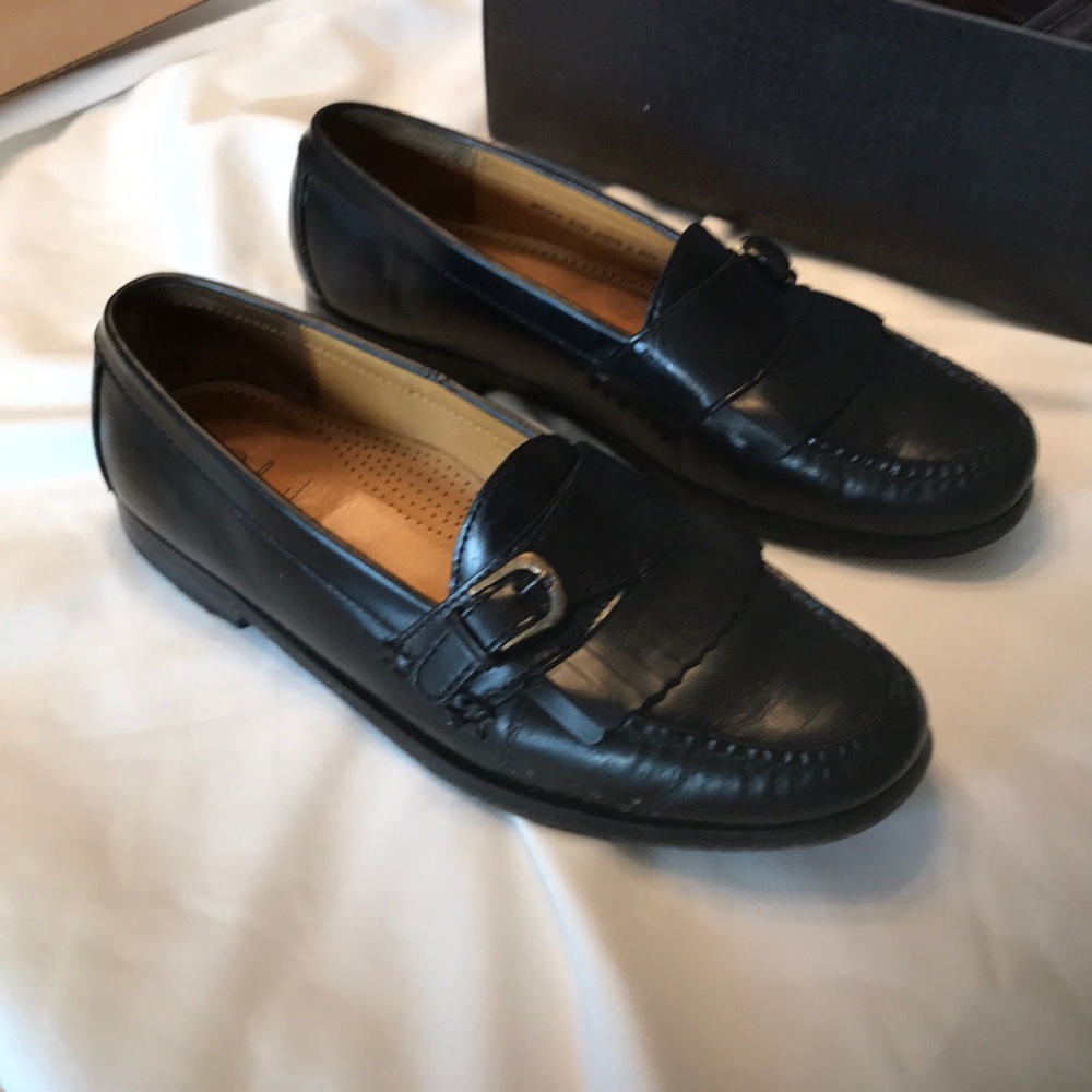 Cole Haan Pinch buckle dress shoes  M9.5 Black